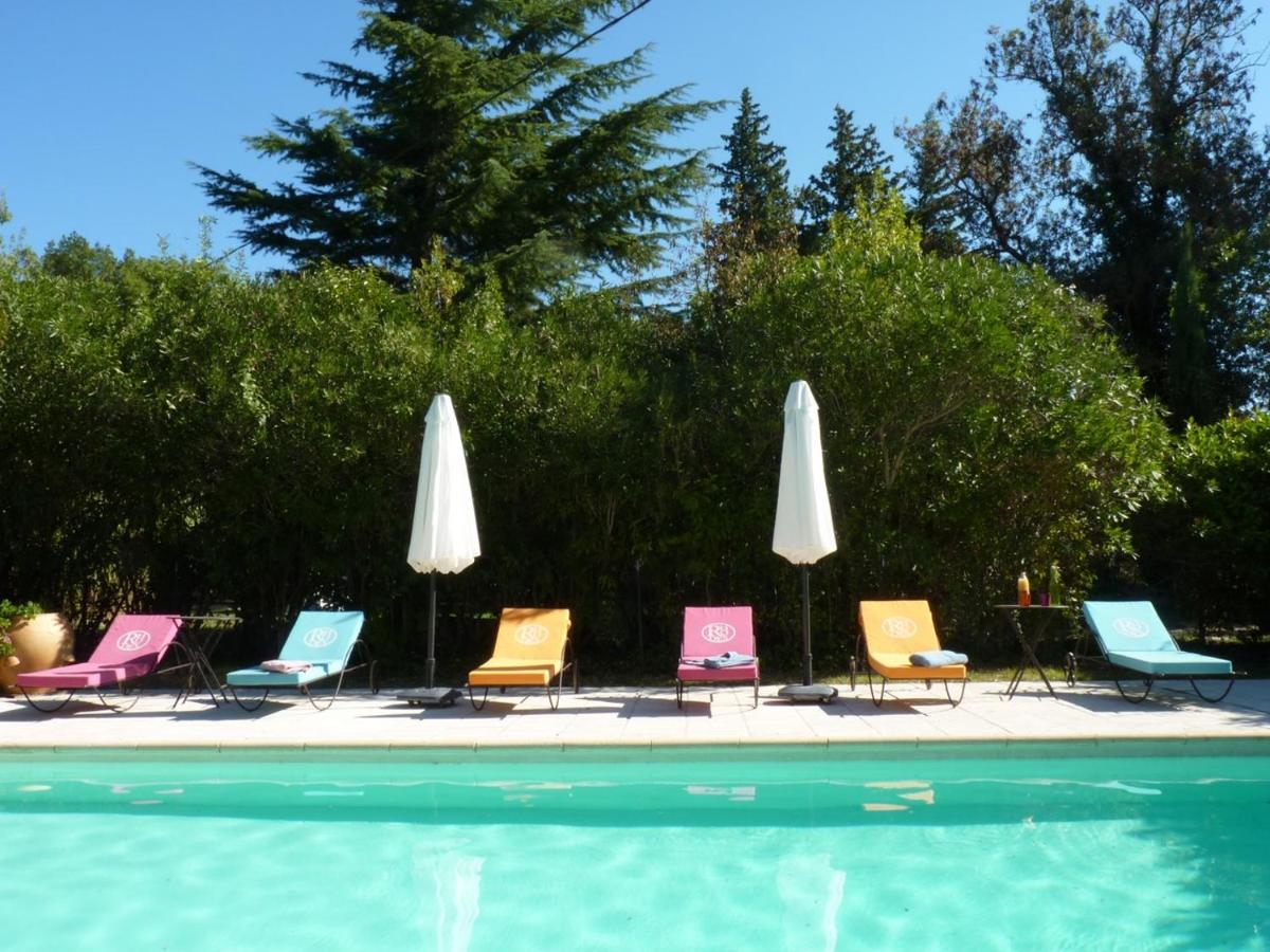 Domaine De Rhodes Bed and breakfast Aviñón