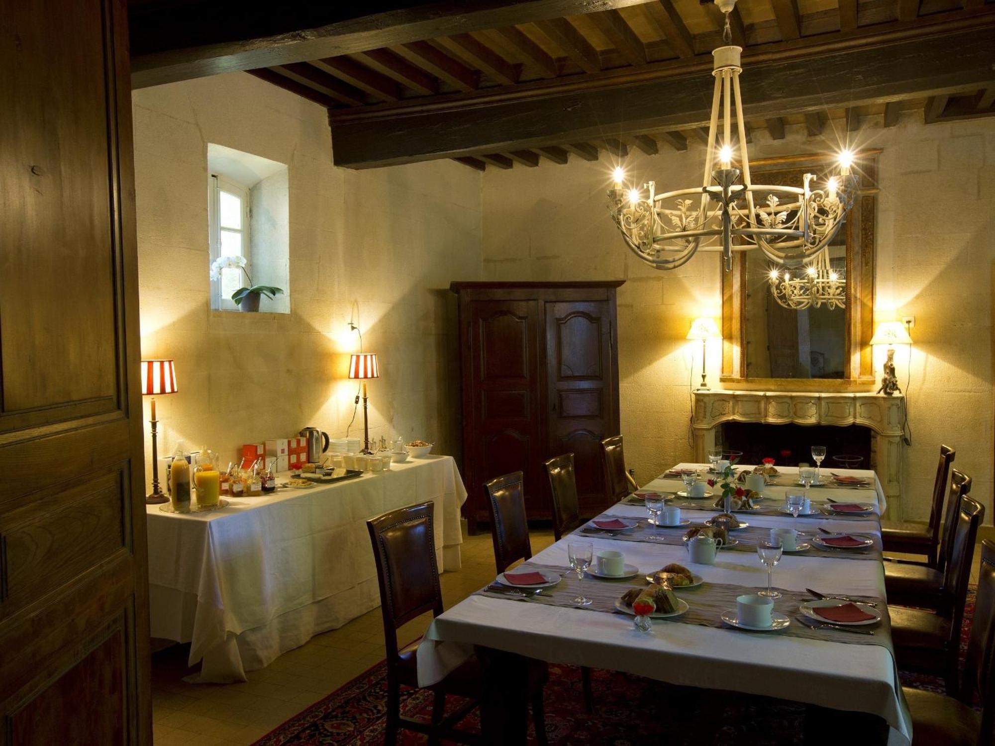 Domaine De Rhodes