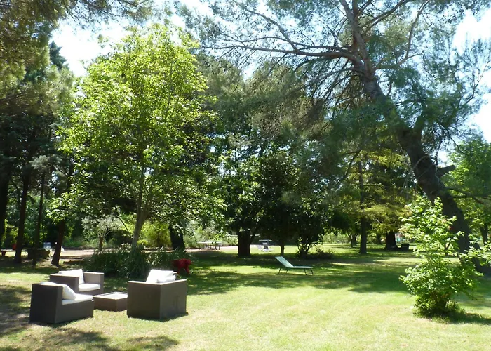 Domaine de Rhodes B&B