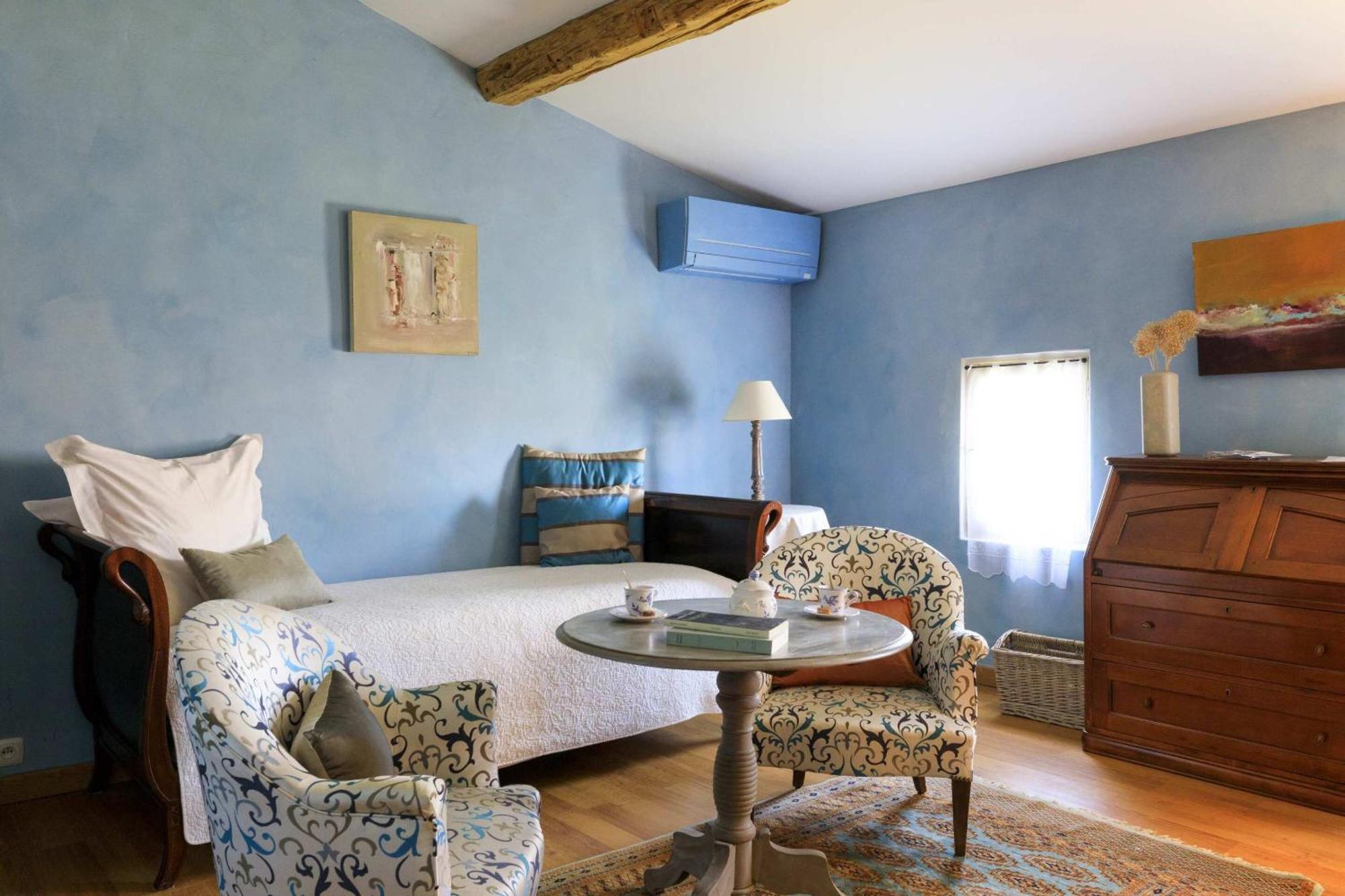 Domaine De Rhodes 3*
